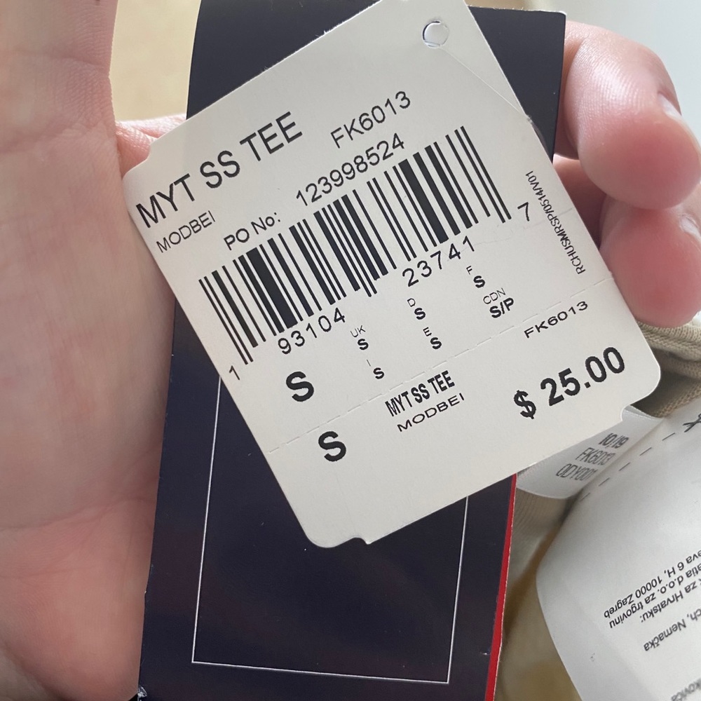 Men’s New Reebok T-Shirt